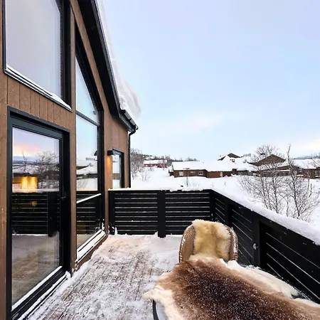 Skaidi Luxury - Heart Of The Arctic