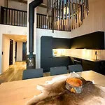 Skaidi Luxury - Heart Of The Arctic Хаммерфест